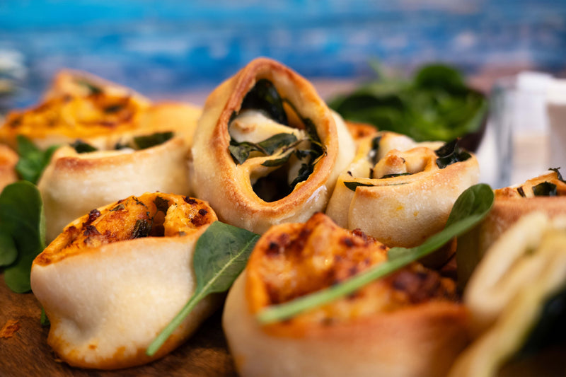 Vegane Pizzaschnecken mit LifeHack, Feta & Spinat