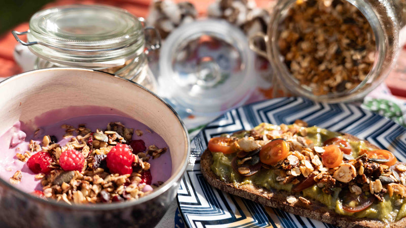 Veganes Süßes & Herzhaftes Granola · Müsli aus dem AirFryer